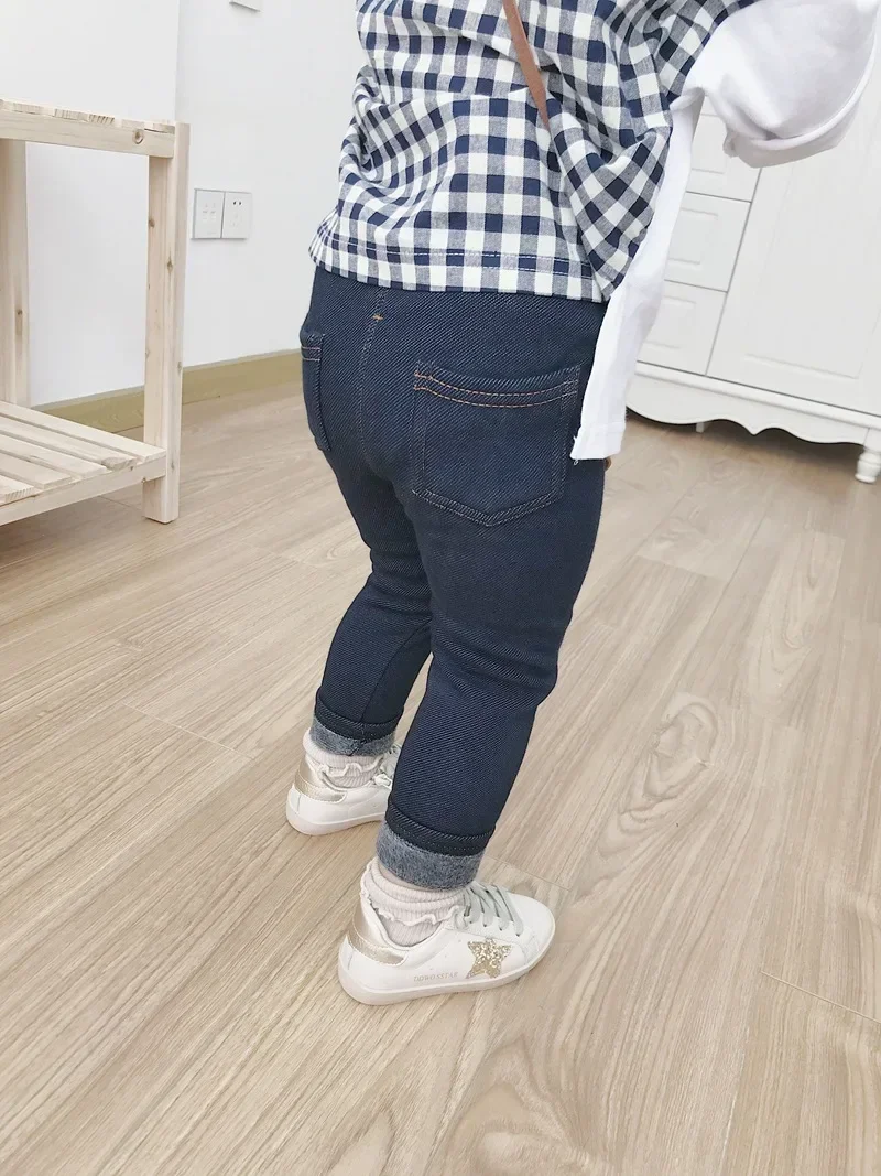 New Winter Children's Jeans Boys and Girls' Solid Color Thin Velvet Elastic Belt Jeans Infant Elastic Denim Pants 1-6Y