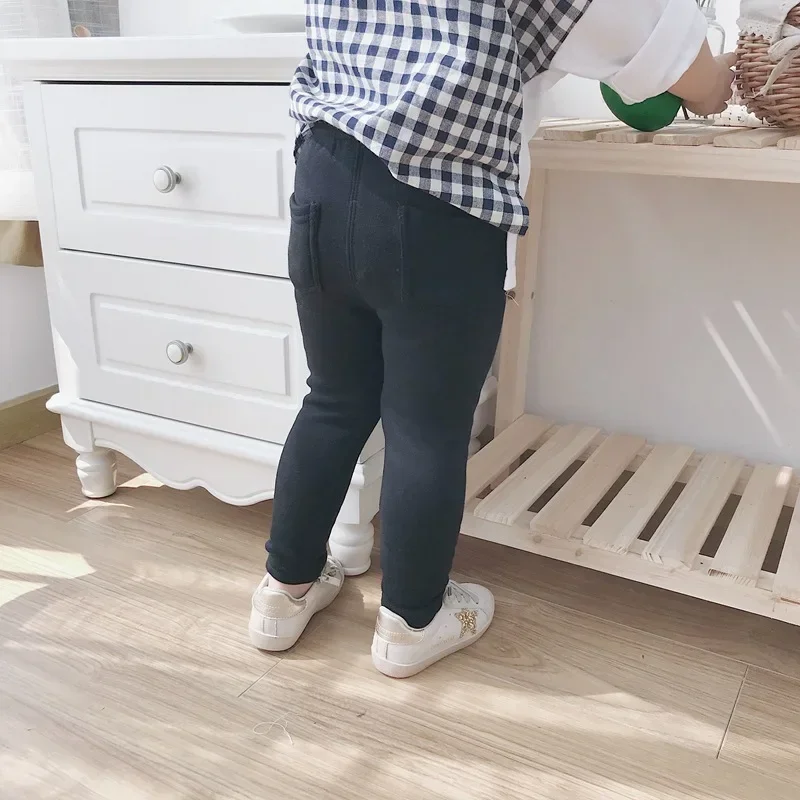 New Winter Children's Jeans Boys and Girls' Solid Color Thin Velvet Elastic Belt Jeans Infant Elastic Denim Pants 1-6Y