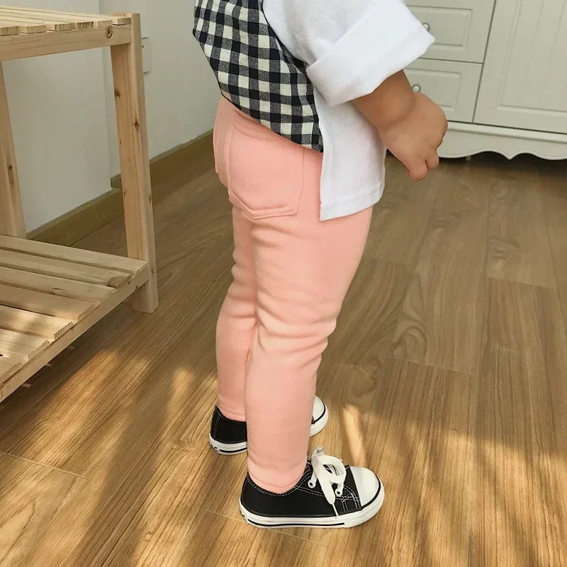 New Winter Children's Jeans Boys and Girls' Solid Color Thin Velvet Elastic Belt Jeans Infant Elastic Denim Pants 1-6Y
