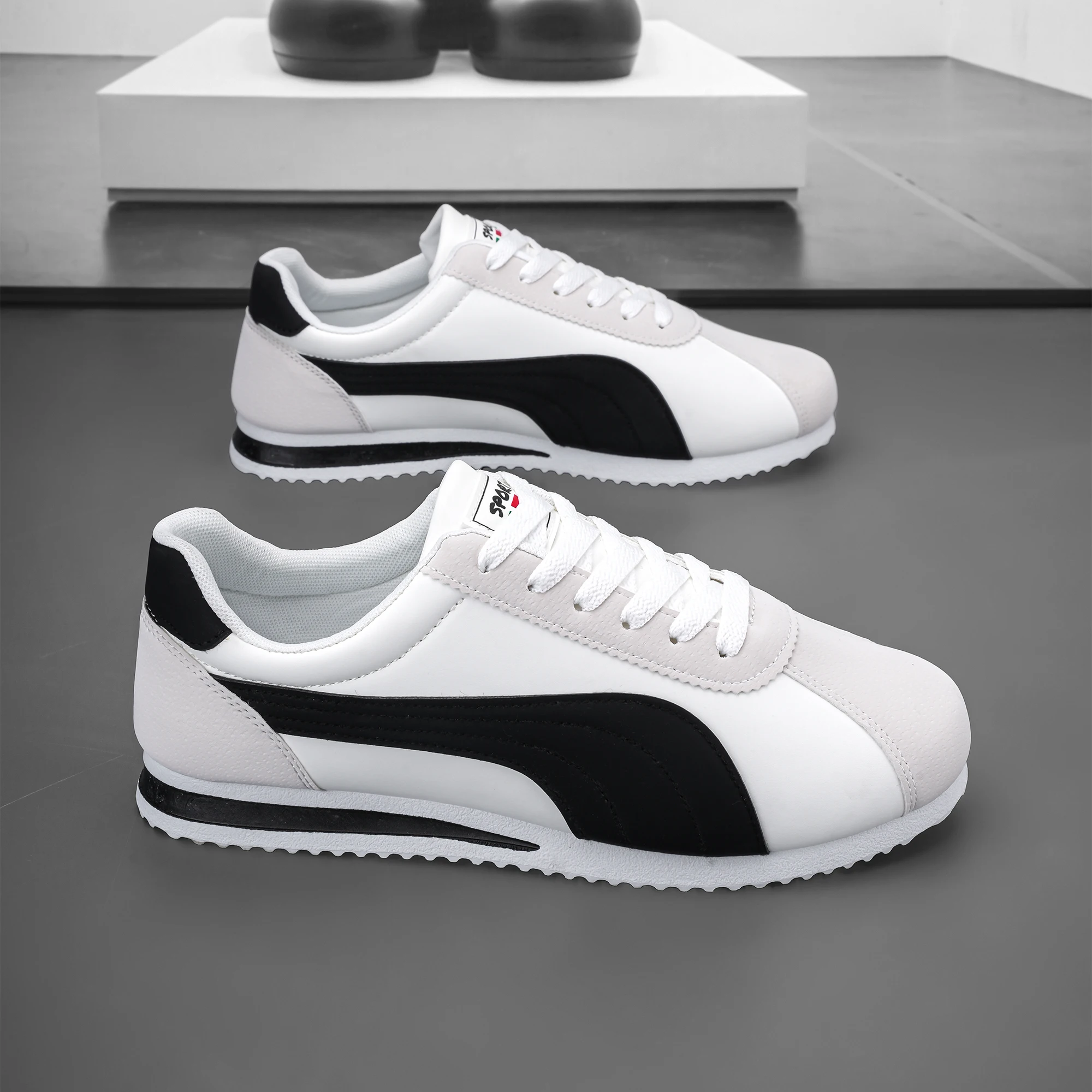 Men's casual business sneakers, outdoor all-season versatile sneakers for men