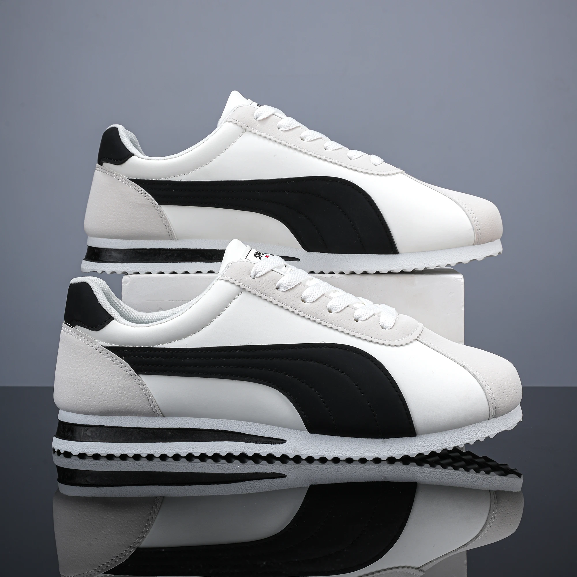 Men's casual business sneakers, outdoor all-season versatile sneakers for men