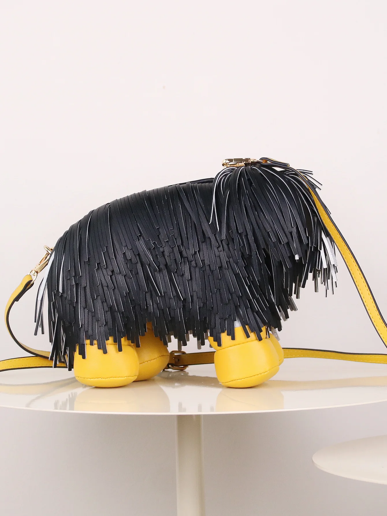 Novelty Tassel Puppy Shape Women's Shoulder Bag Crossbody Cute Cartoon Animal Shape Purses and Handbag Designer Tote Bag
