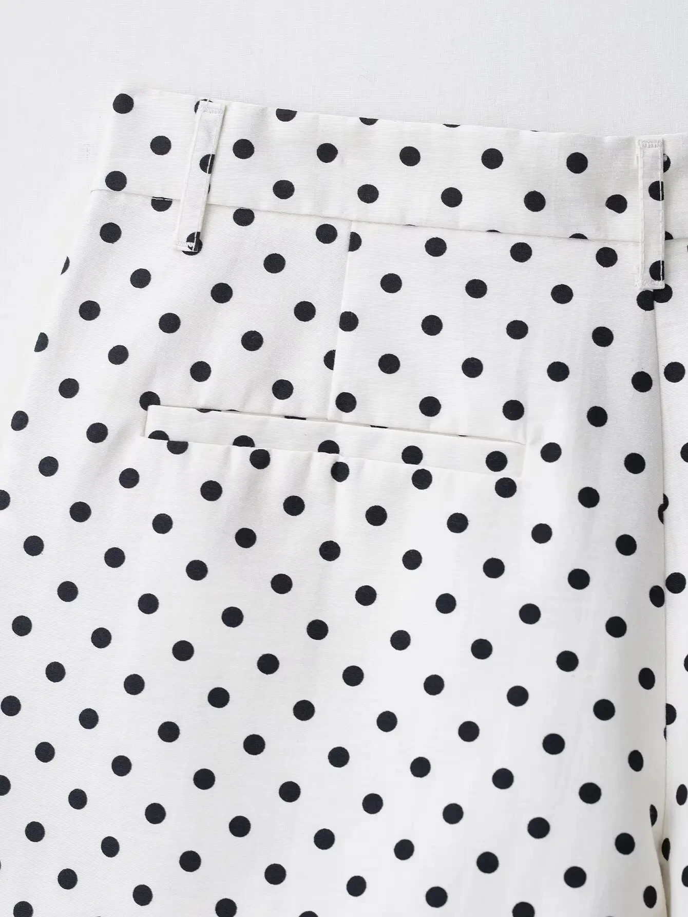 HH Fashion Women's Polka Dot Print Short Coats Autumn Long Sleeves Turtleneck Zipper With Pockets Drawstring Casual Jacket