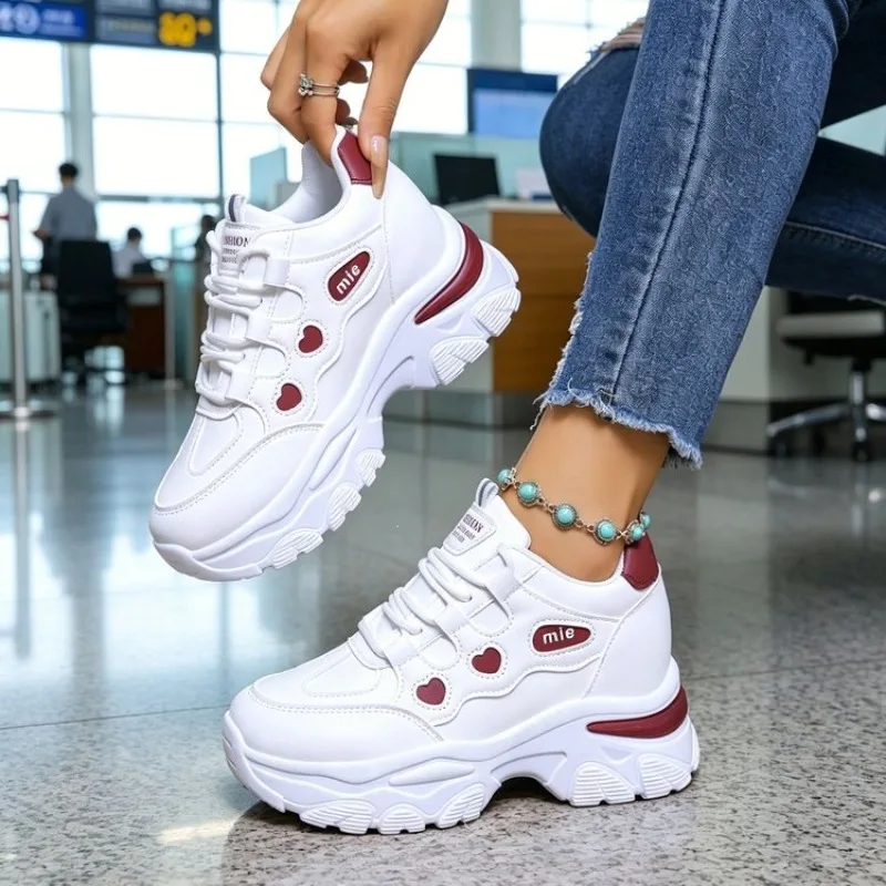 Women Sneakers Fashion Thick-sole Leather Casual Shoe Height-increasing Sport Shoe Laced Platform Vulcanize Shoes Tenis Feminino