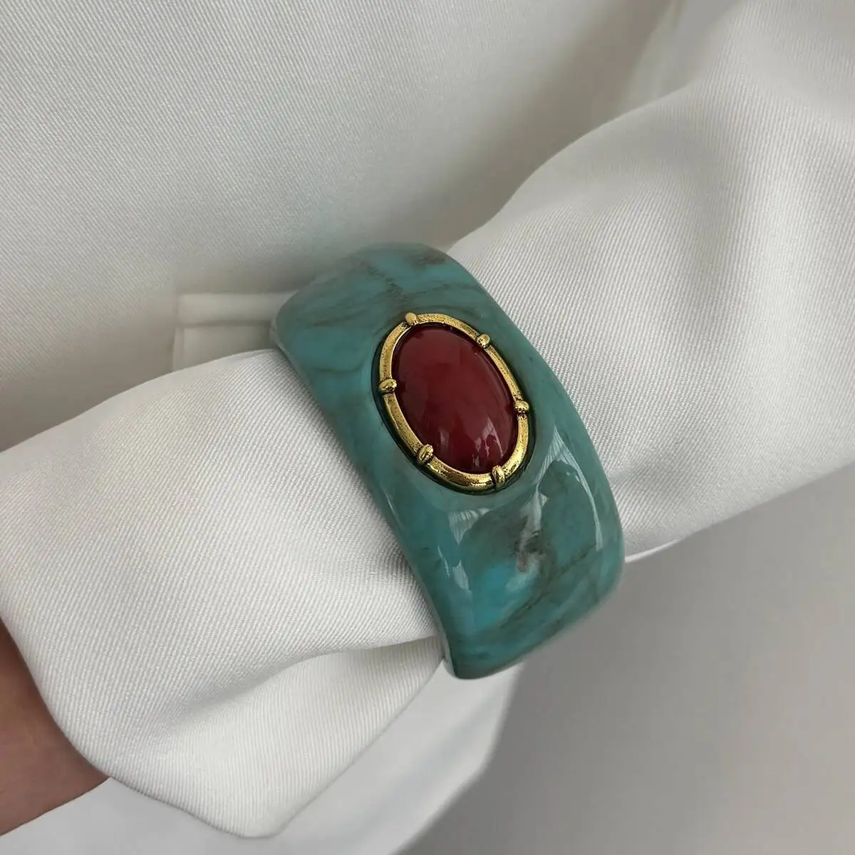 Salircon Vintage Exaggerated Inlay Red Stone Resin Acrylic Stack Bracelet Women Punk Geometric Chunky Wide Cuff Bangle Jewelry