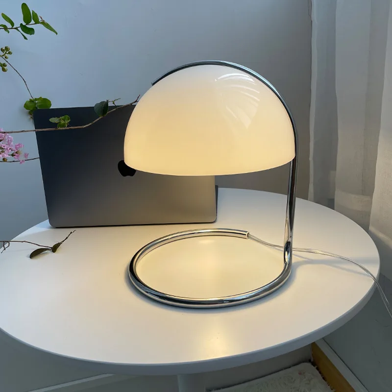 Bauhaus Mushroom Modern Table Lamp for Bedroom Bedside Living Room Nordic LED Creative Desk Lamps Fireless Aromatherapy Lamp
