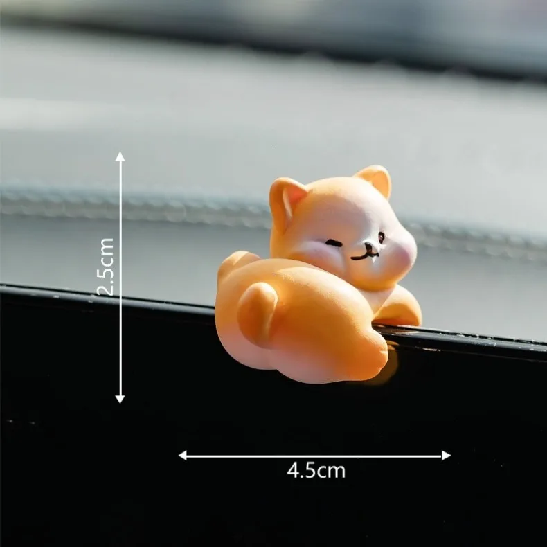 Cute Cartoon Small Animal Car Dashboard Accessories, Humorous Car Interior Ornaments and Screen Decorations