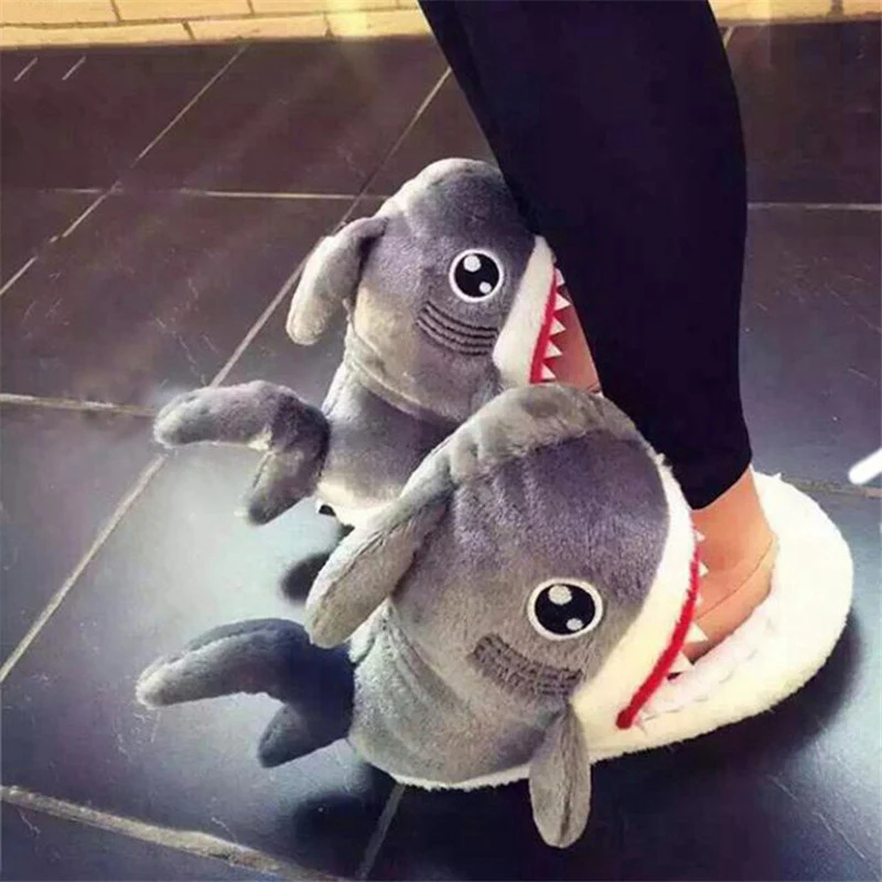Cartoon Shark Funny Shoes Girls Lovely Indoor Slippers Ladies Home Shoes 2022 Fashion Plush Warm Slippers Women Winter Shoes