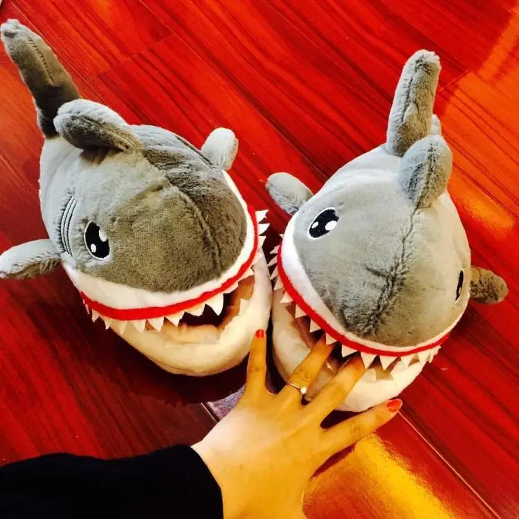 Cartoon Shark Funny Shoes Girls Lovely Indoor Slippers Ladies Home Shoes 2022 Fashion Plush Warm Slippers Women Winter Shoes