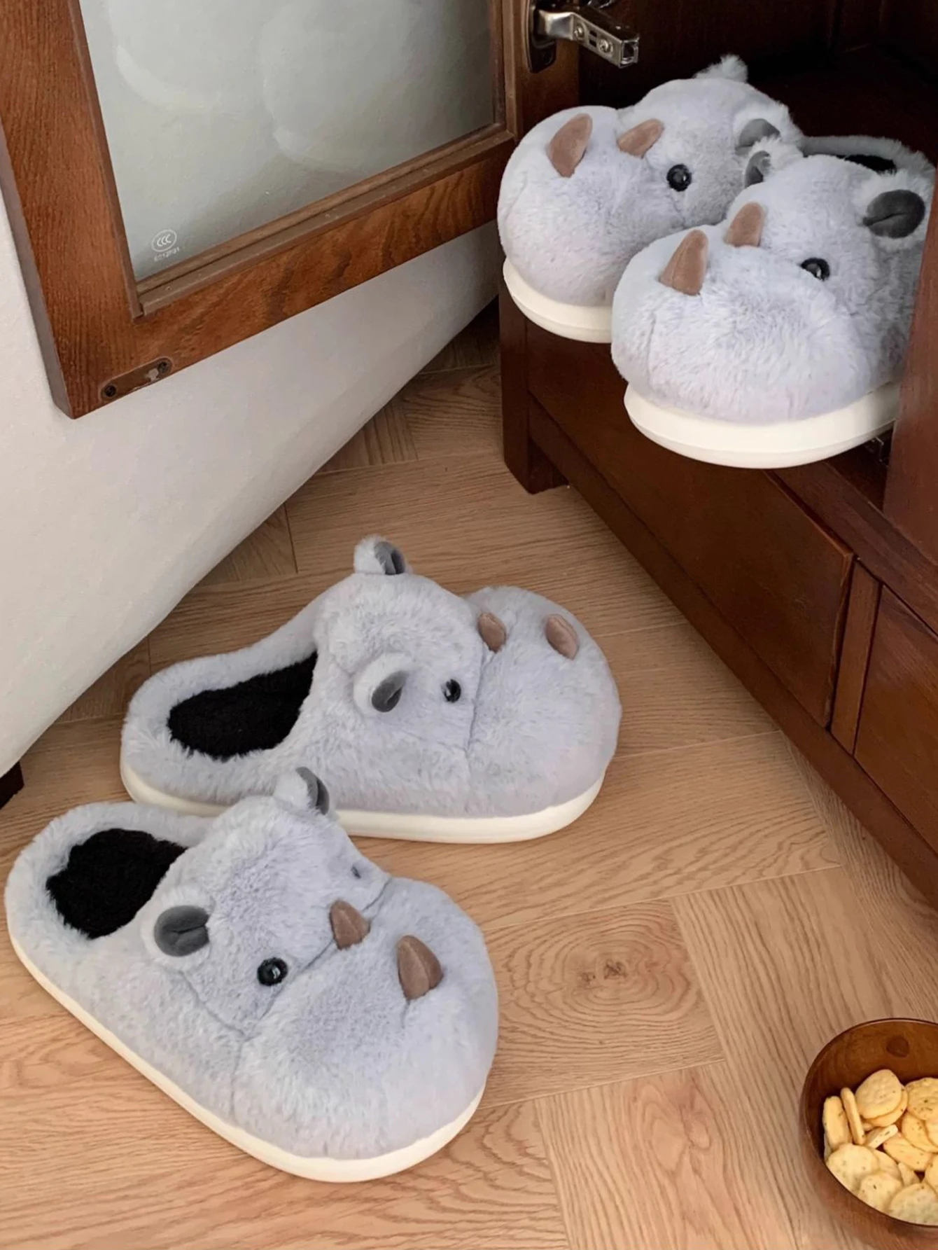 Cute Fun Rhinoceros Design Women Winter new Slippers Casual Soft Heel Platform Fur Warm Indoor Comfortable Man Home Slippers