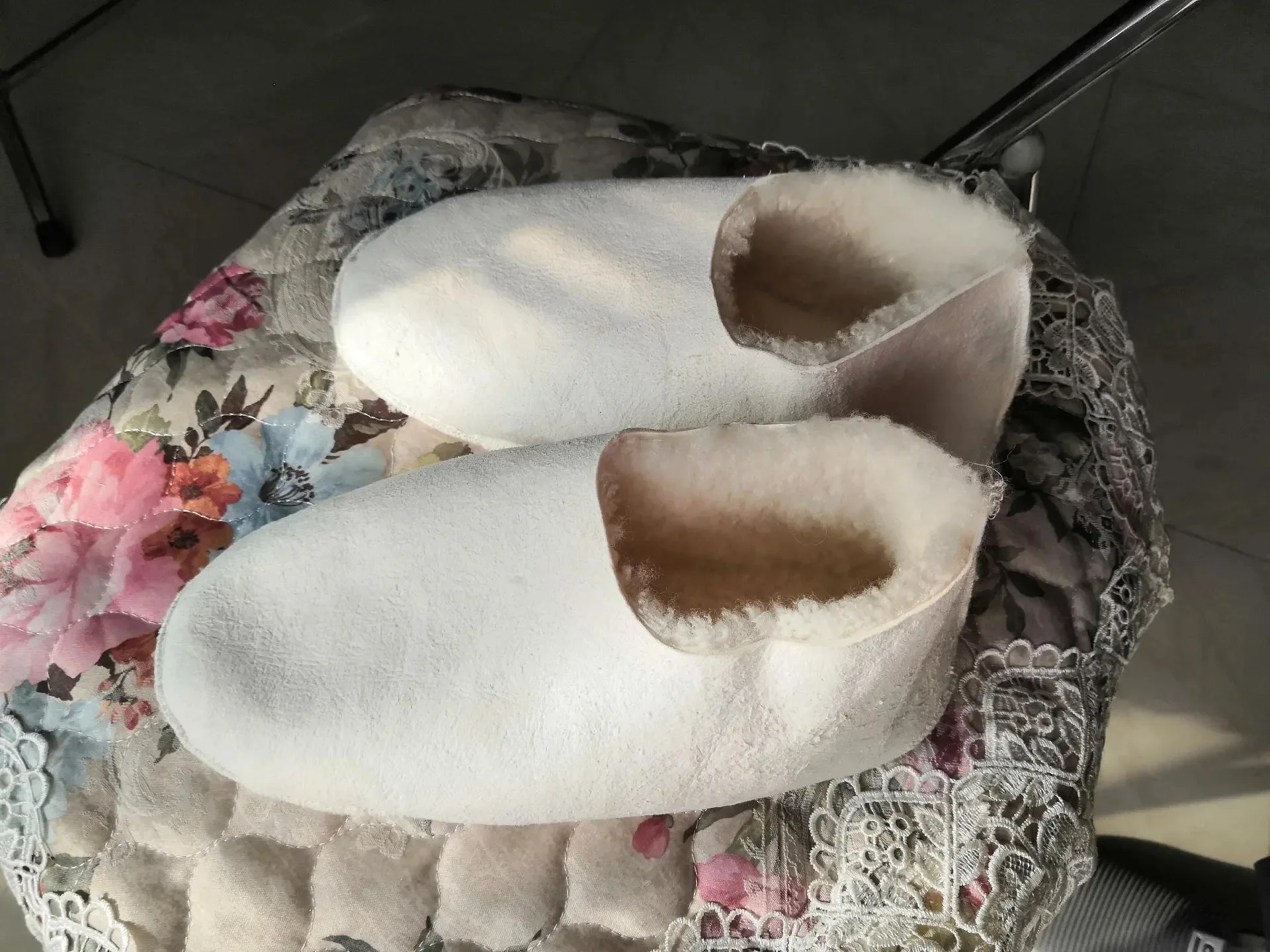 Natural Sheepskin Indoor Slippers Toasty Shoes Barefoot Ergonomic Shearling Real Leather for Men Genuine Leather for Woman