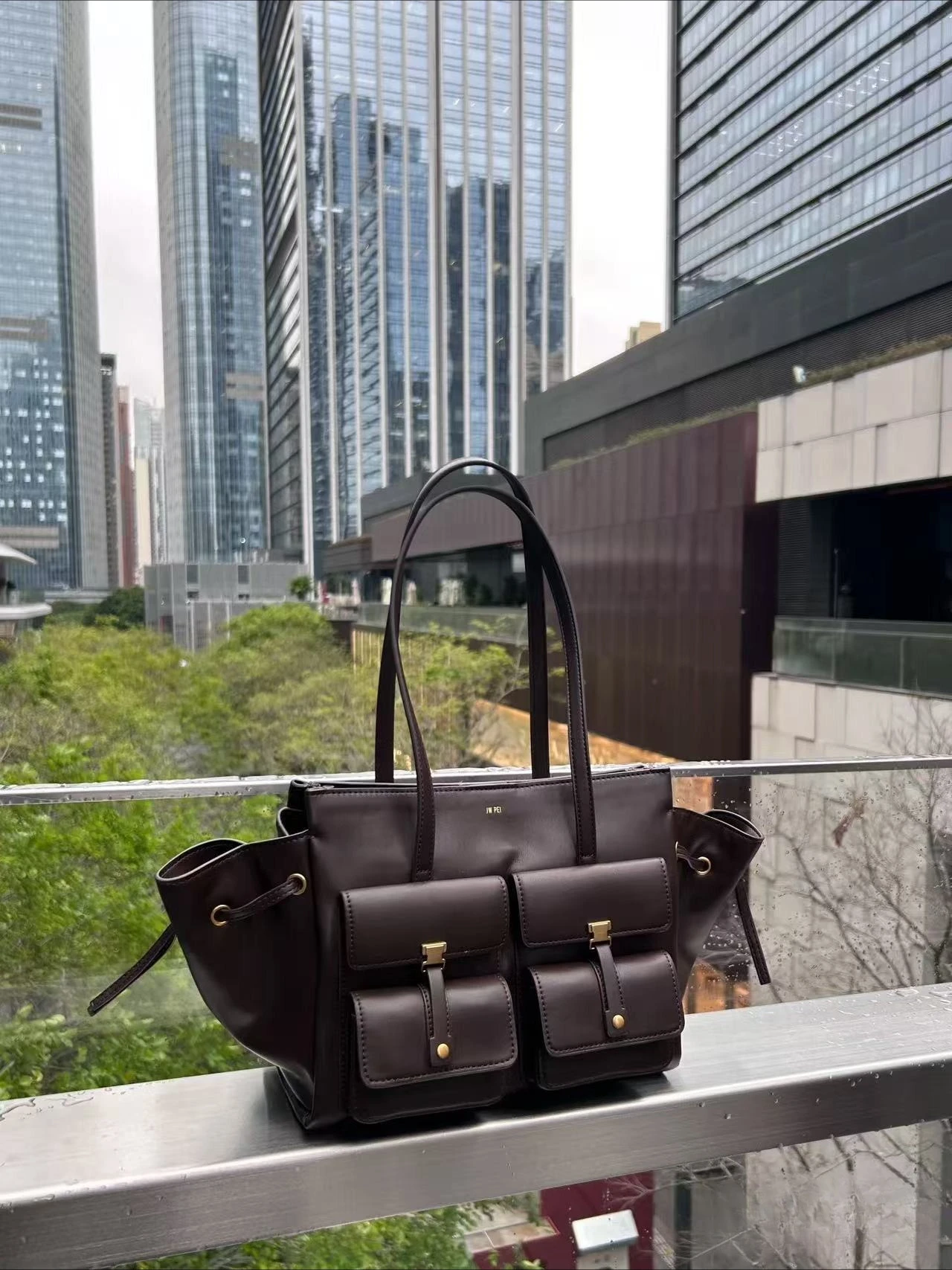 JW PEI Pocket Bag, Tote Bag for Women, Commuter Bag, Large Capacity, Niche Style, Shoulder Bag, Underarm Bag