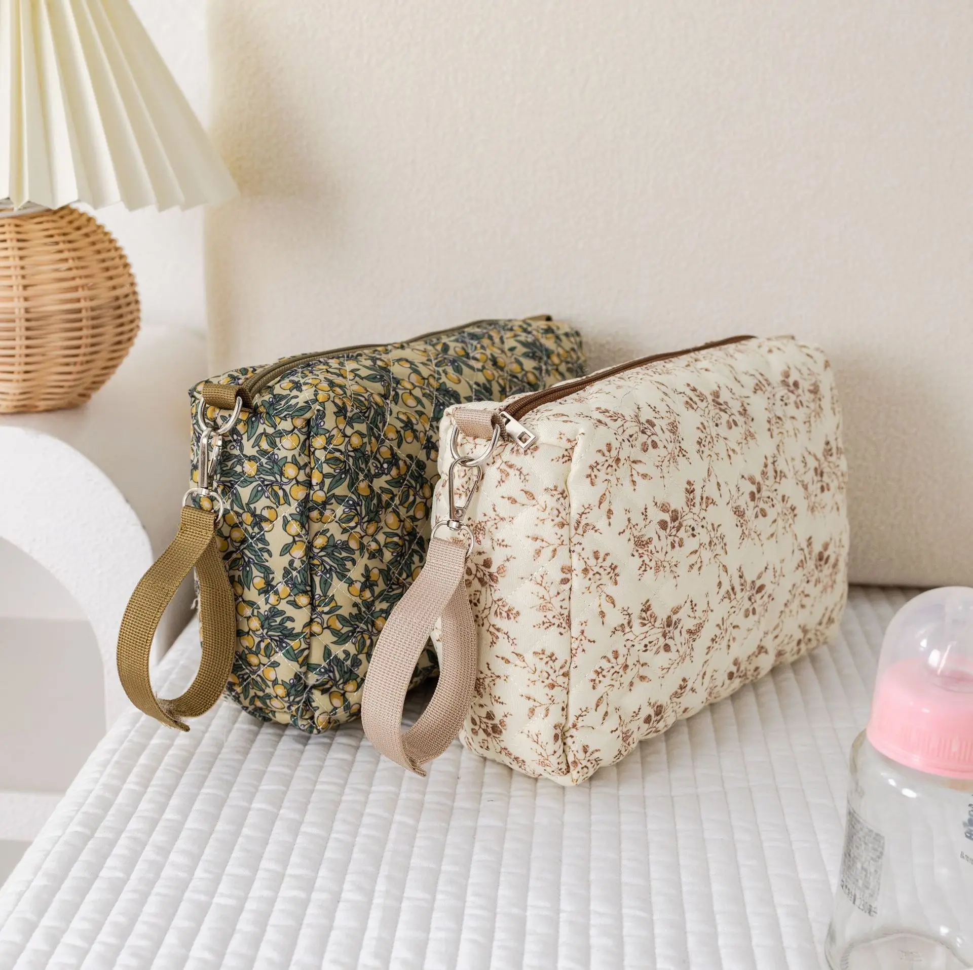1pcs Portable Baby Diaper Storage Bag Travel Handbag Mommy&Baby Items Organizer Maternal Stroller Bag Makeup & Toiletries Bag