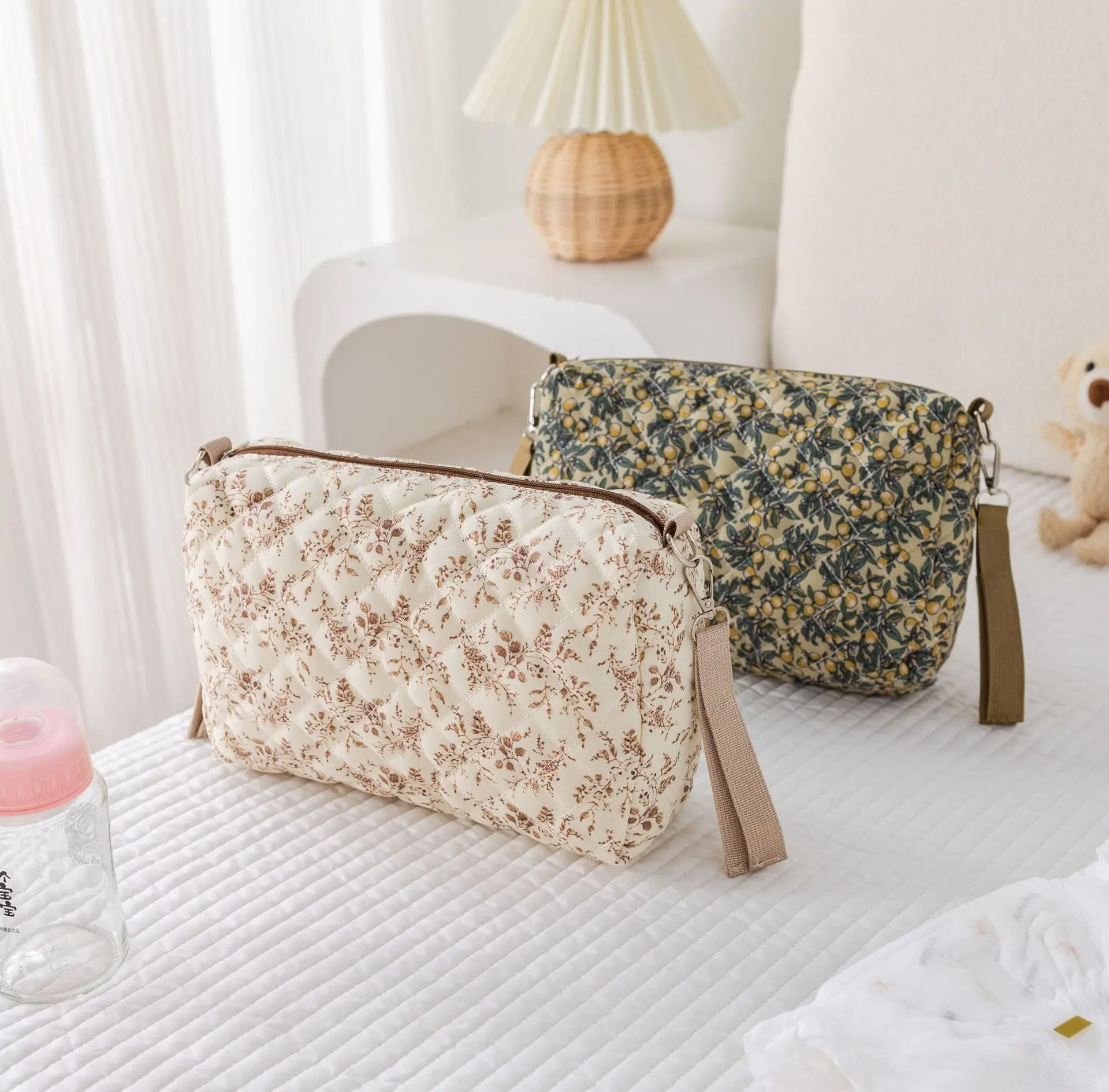 1pcs Portable Baby Diaper Storage Bag Travel Handbag Mommy&Baby Items Organizer Maternal Stroller Bag Makeup & Toiletries Bag