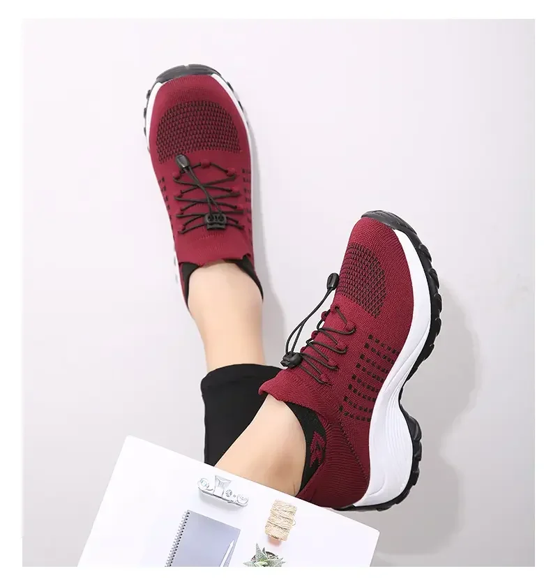 Outdoor Women Walking Sneakers Fashion Jogging Sock Shoes Youth Girls Trainers Breathable Ladies Platform Non-Slip Light Loafers