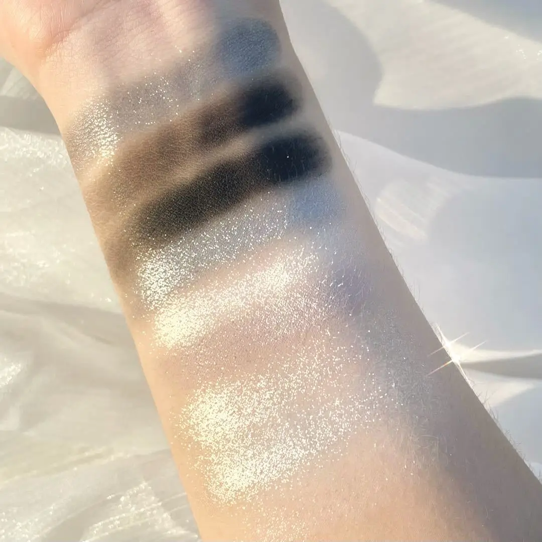 DIKALU Spring And Summer New Eyeshadow Palette Oh Rosy Nine Palace Grid Auto Focus Low Saturation Smoke Powder Rose Plate