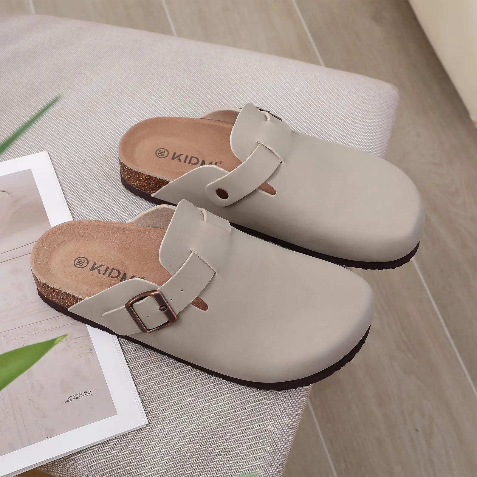 Comwarm Fashion Men Leather Sandals Summer Cork Footbed Slide Sandals Beach Sandals Unisex Brand Sandals with Adjustable Buckle