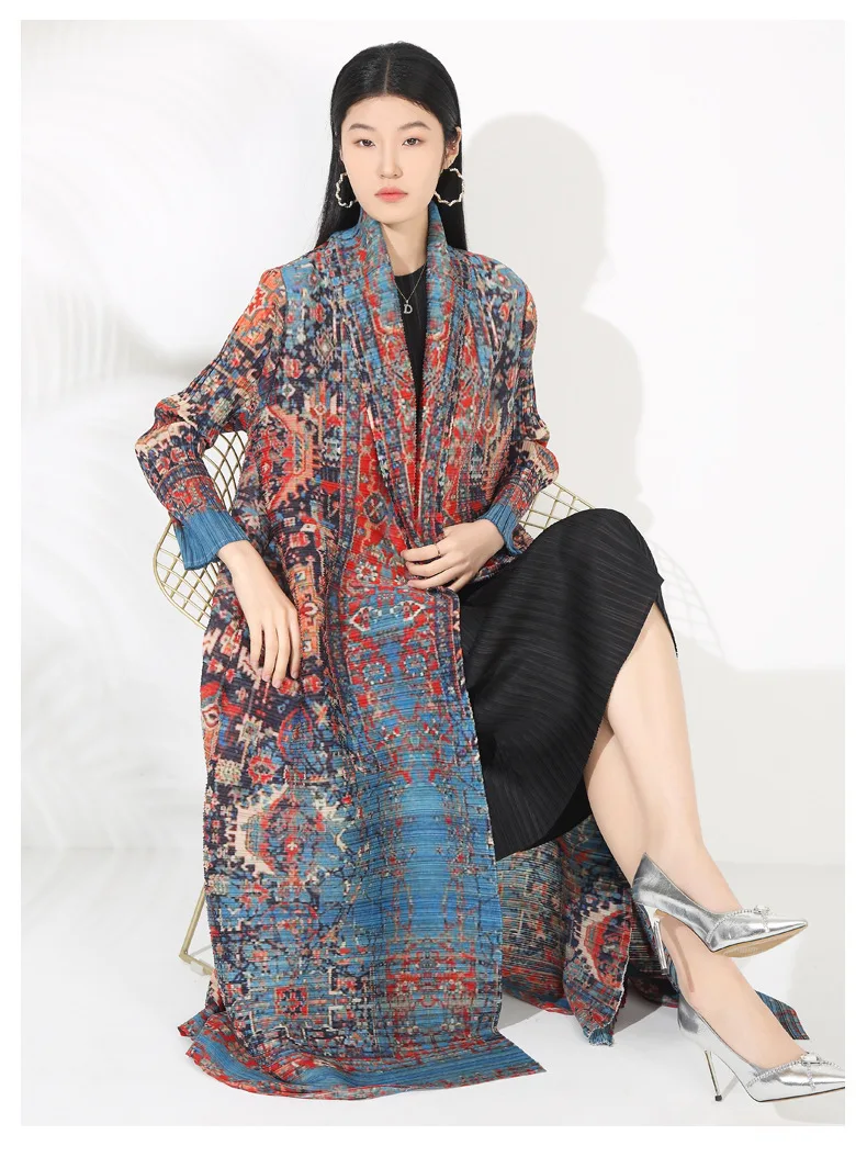 LANMREM Niche Trend Printed Windbreaker Women's 2025 New Loose Oversized Long Sleeved Pleated Trench Cardigan Long Coat 2DB2481