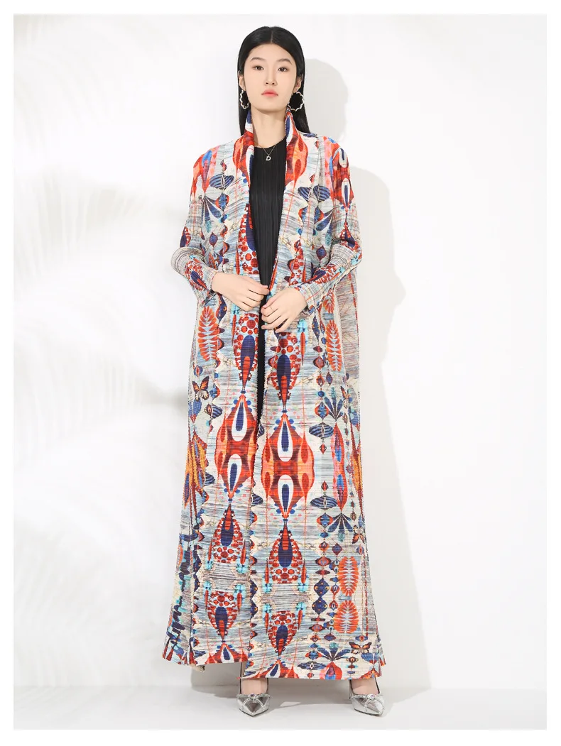 LANMREM Niche Trend Printed Windbreaker Women's 2025 New Loose Oversized Long Sleeved Pleated Trench Cardigan Long Coat 2DB2481