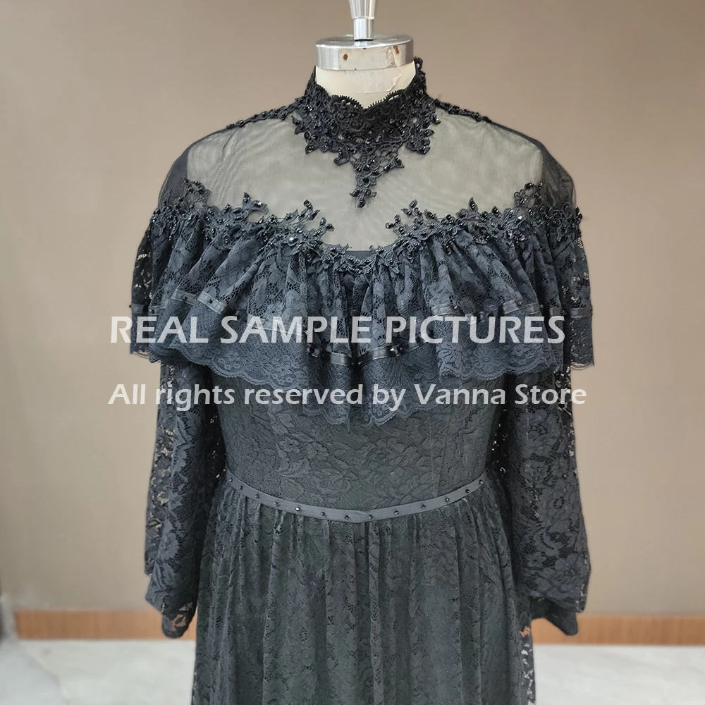 Victorian Lace Long Sleeves Bridal Gown High Neck Vintage Buttons Sheer Back Tiered Wedding Dress Customized Retro Real Photos