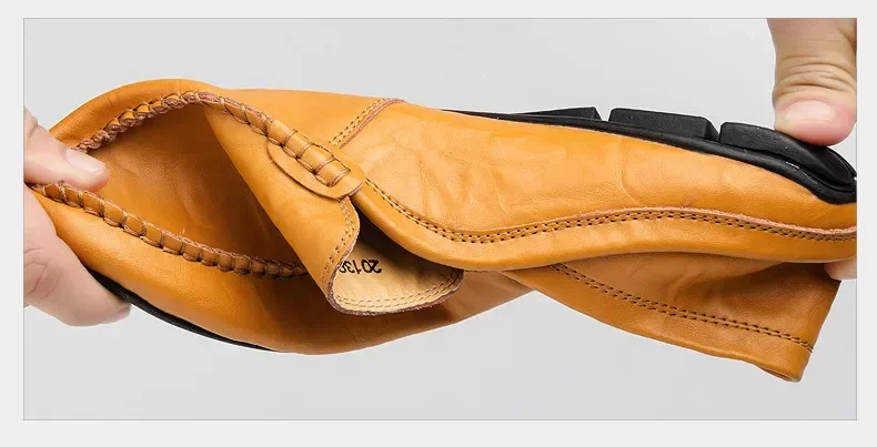 Men Shoes Casual Genuine Leather Mens Loafers Moccasins Designer Slip on Boat Shoes High Quality Chaussure Homme Plus Size 37-47