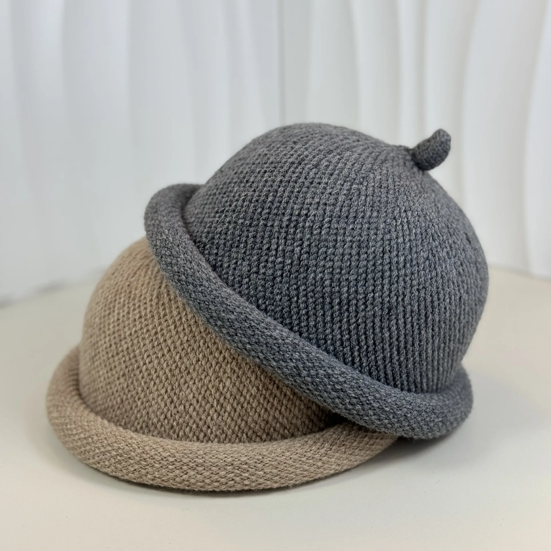 Japanese style Womens Fashion Bucket Hats Knitted Melon Skin Hats Casual Berets Landlord Hats Warm Painter Pacifier Caps 모자