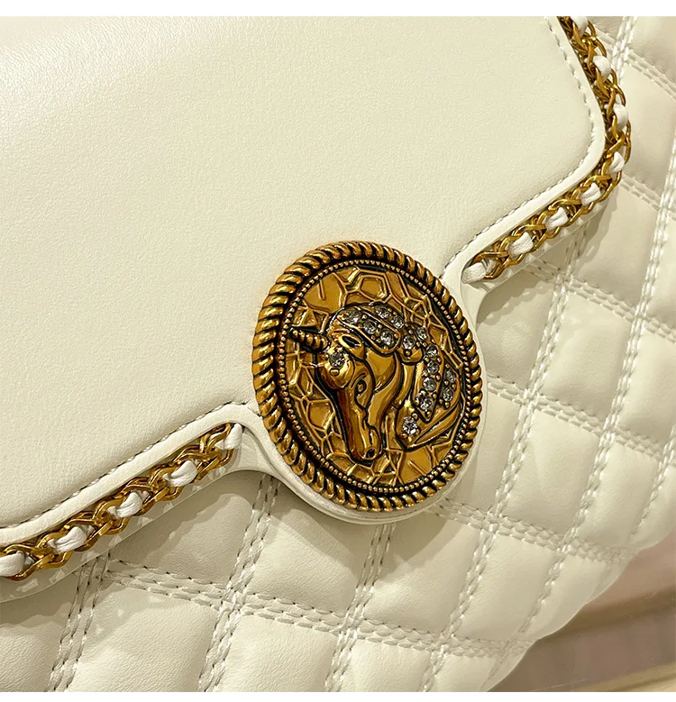Brand Genuine Leather Chain Bag for Women in 2024, New Designer with a Sense of Luxury, Large Capacity Underarm Shoulder Bag