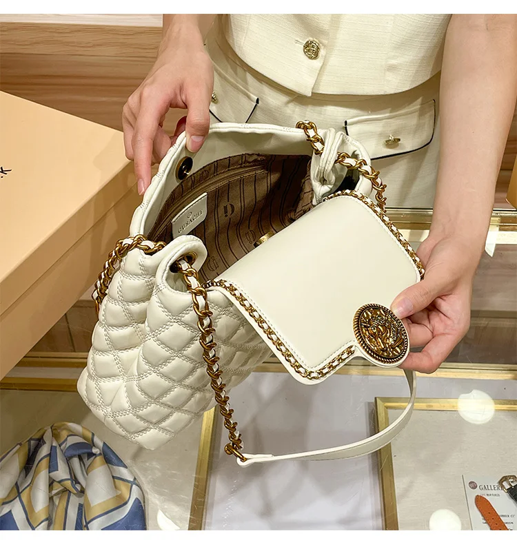 Brand Genuine Leather Chain Bag for Women in 2024, New Designer with a Sense of Luxury, Large Capacity Underarm Shoulder Bag