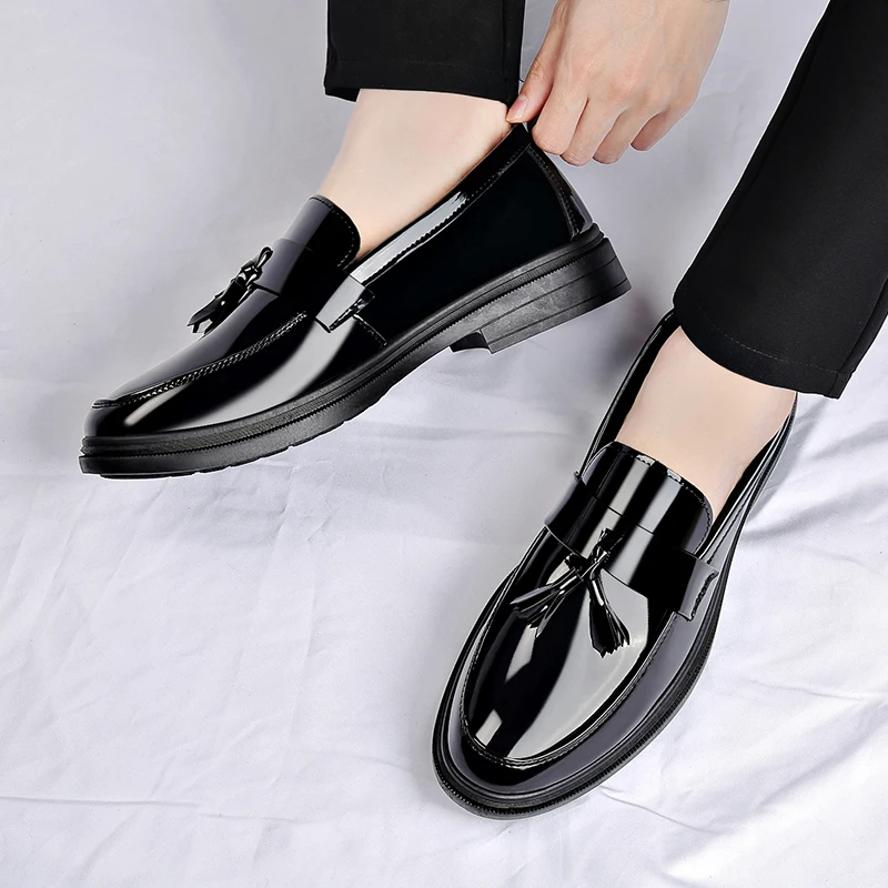 Patent Leather Mens Loafers Fashion Men‘s Casual Shoes Black Business Shoes Office Work Shoes Party Wedding Formal Dress Shoes