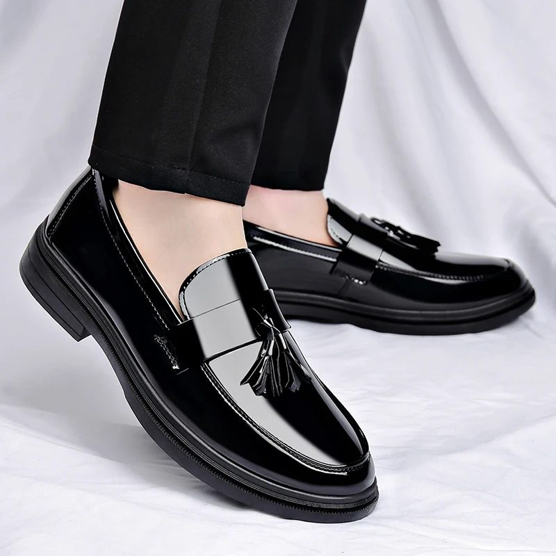 Patent Leather Mens Loafers Fashion Men‘s Casual Shoes Black Business Shoes Office Work Shoes Party Wedding Formal Dress Shoes