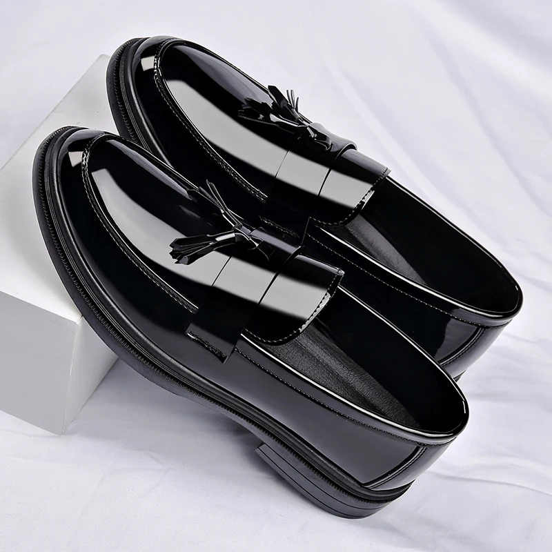 Patent Leather Mens Loafers Fashion Men‘s Casual Shoes Black Business Shoes Office Work Shoes Party Wedding Formal Dress Shoes