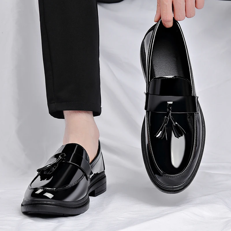 Patent Leather Mens Loafers Fashion Men‘s Casual Shoes Black Business Shoes Office Work Shoes Party Wedding Formal Dress Shoes