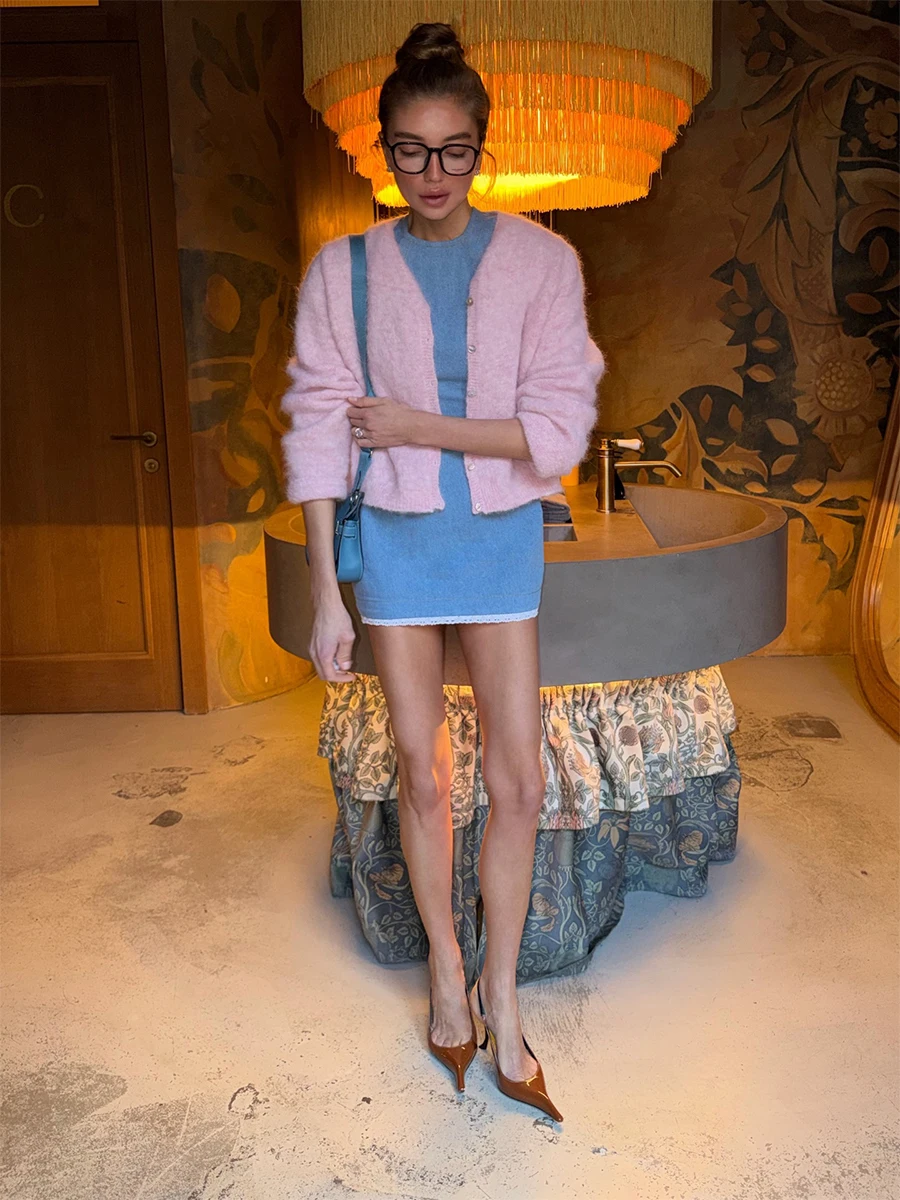 Bornladies 2026 New Lazy Style Cardigan Women's Spring and Autumn Loose Round Neck Knitted Jacket Soft Long Sleeved Sweater