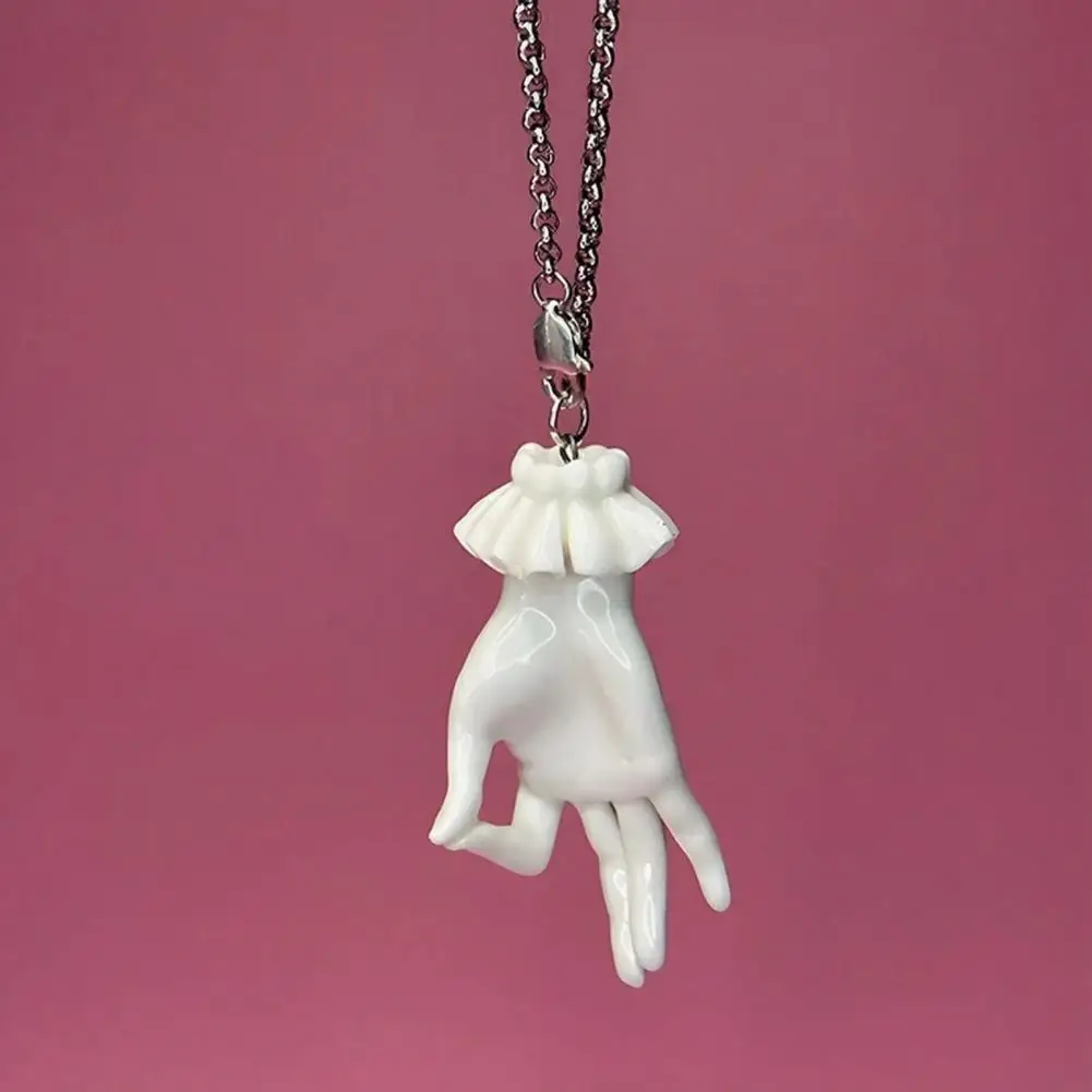 Funny Banana Pendant Necklace Resin Hand-Sculpted Banana Necklace Cute Lifelike Fruit Necklace Jewelry Creative Gift