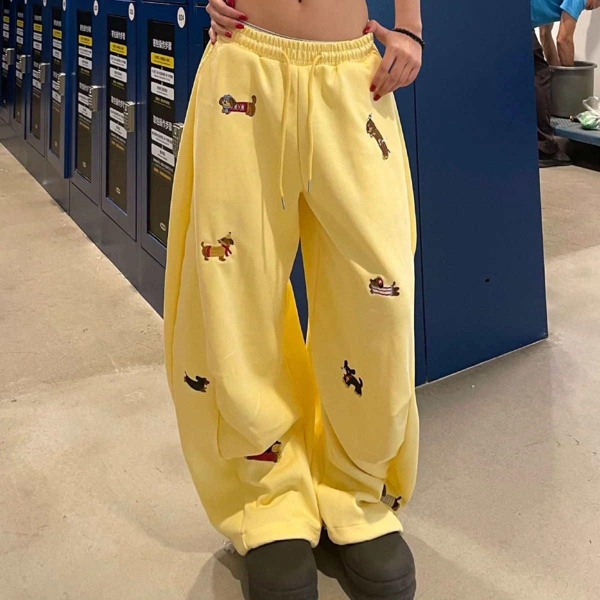 Embroidery Sausage Dog Sweatpants Loose Casual Joggers Wide Leg Couple Streetwear Fun Fashion Comfortable Pants Baggy Sweatpants