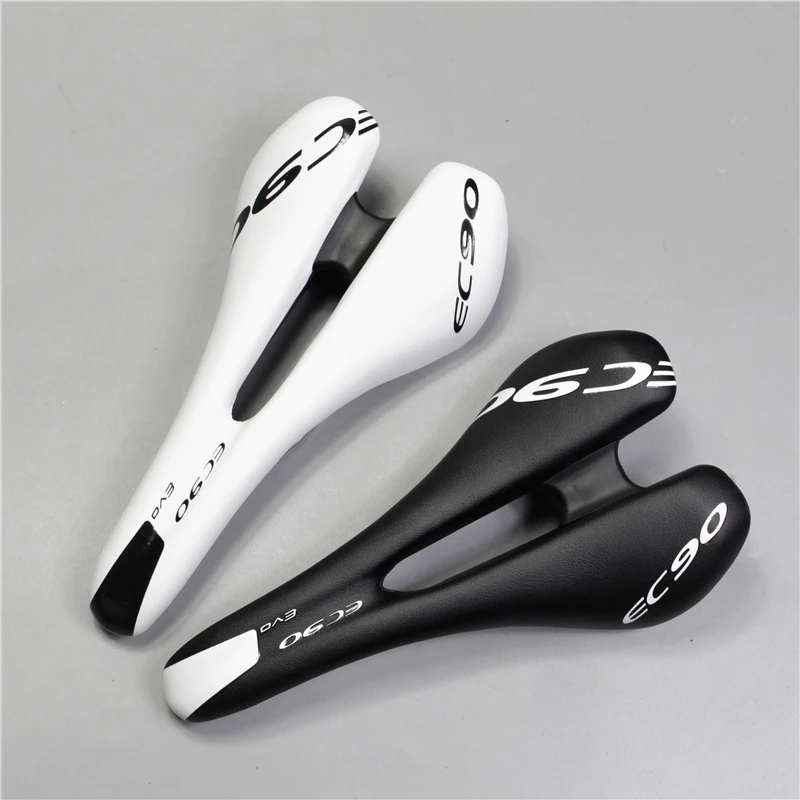 Famous Brand All-Carbon Fiber Mountain Bike Saddle Road Bike Seat 130g Lightweight Comfortable Cycling Saddle for Men Women