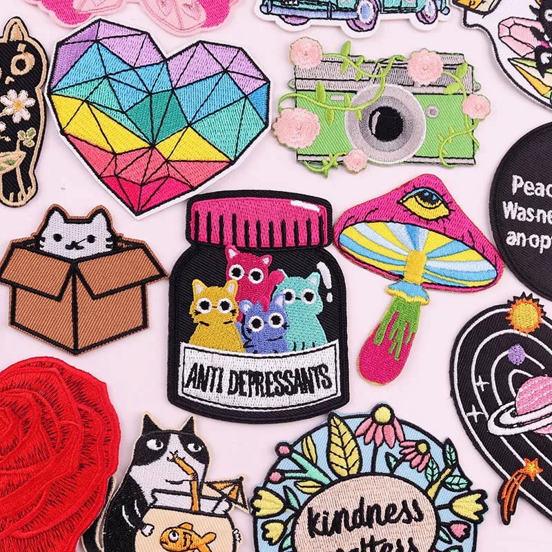 Cartoon Embroidered Patches Iron On Patches For Clothing Thermoadhesive Patches On Clothes DIY Cute Cat Patch Jacket Applique