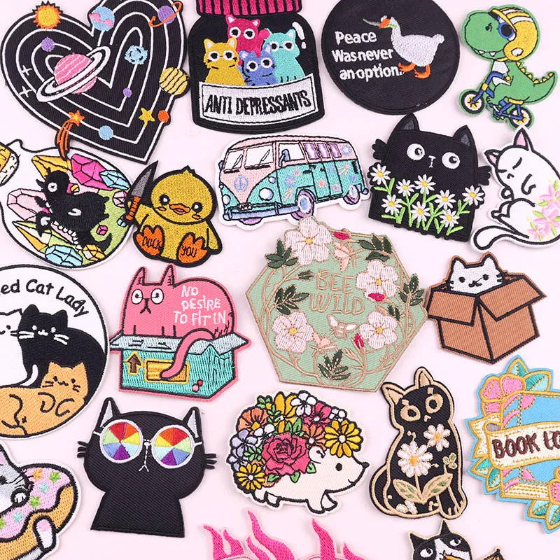 Cartoon Embroidered Patches Iron On Patches For Clothing Thermoadhesive Patches On Clothes DIY Cute Cat Patch Jacket Applique
