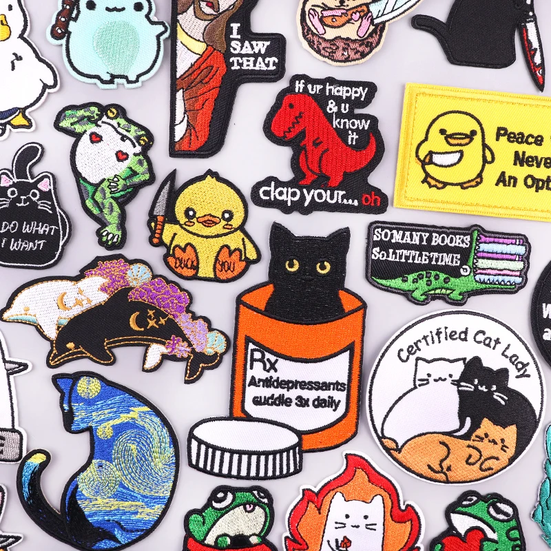 Hot New Animal Cat Embroidered Patches Iron On Patches For Clothing Thermoadhesive Patches Cartoon/Frog Dinosaur Duck Patch DIY