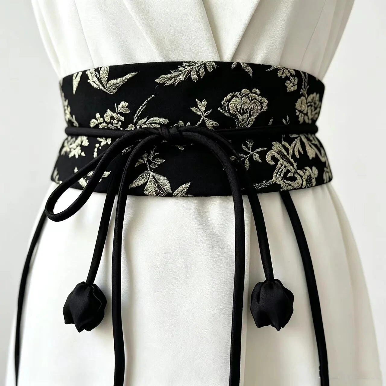 New Chinese Style Floral Jacquard Fabric Obi Belt For Women Self Tie Cincher With Flower Buds For Hanfu Dresses Coats Suits Chic