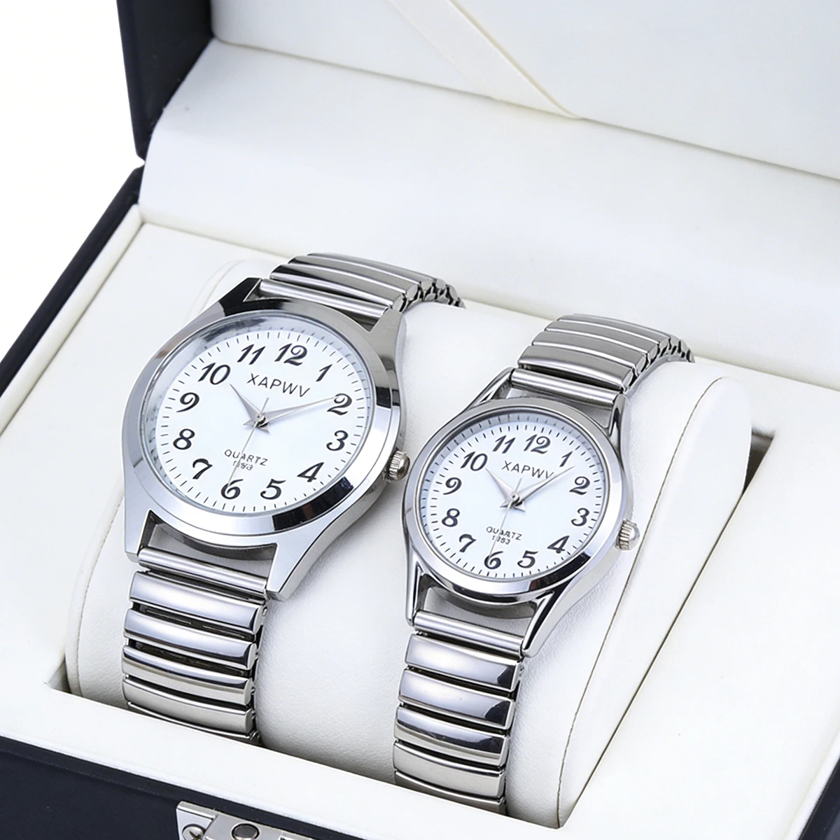 Fashion Couple Watches, a Pair of Casual Quartz Watches for Men and Women, Arabic Numerals, Elastic Strap Women's Wristwatch