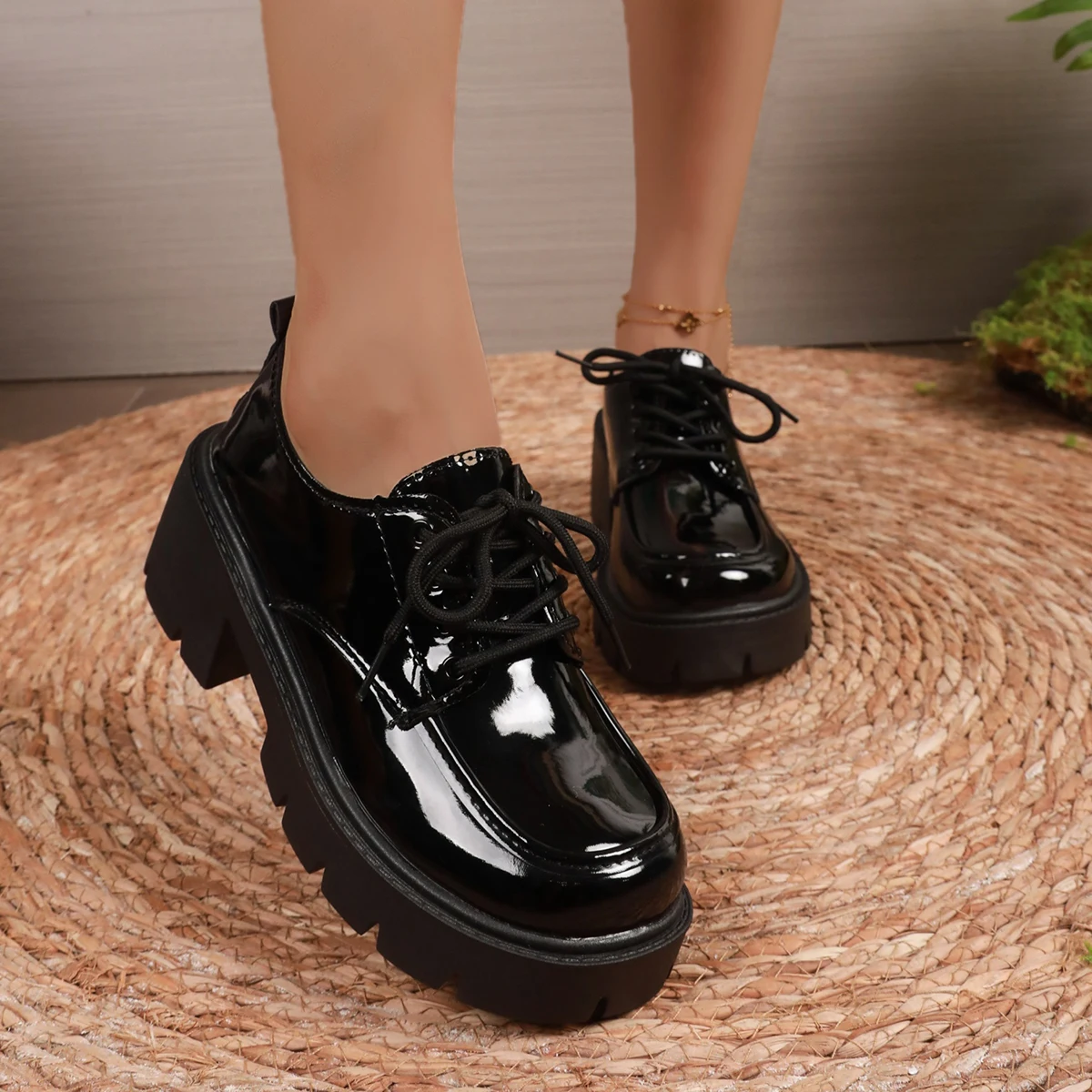 Women Block Heel Platform Oxford Shoes Lace Up Chunky Lug Sole Round Toe Vintage Preppy Casual Dress Shoes Black Brown