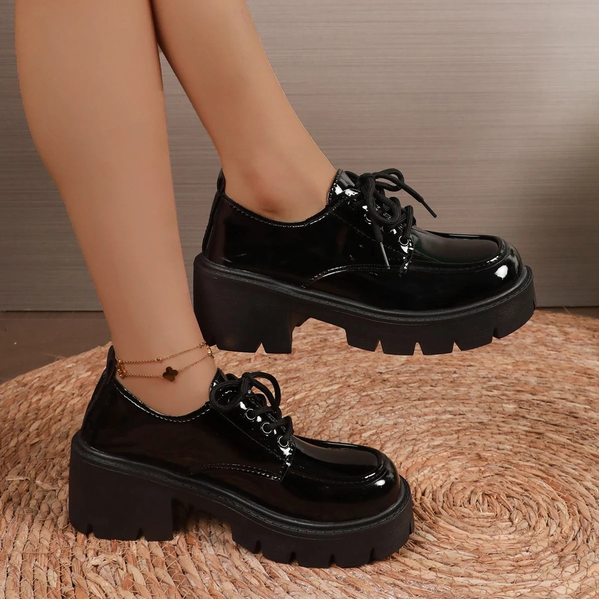 Women Block Heel Platform Oxford Shoes Lace Up Chunky Lug Sole Round Toe Vintage Preppy Casual Dress Shoes Black Brown