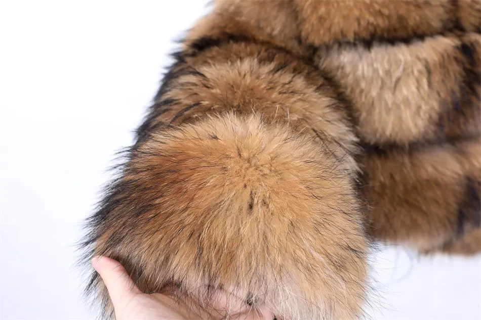 2026 Maomaokong Real Fur Coat Women Natural Raccoon Fur Jacket Female Winter Warm Fox Fur Coat High Quality Long Sleeve With Hat