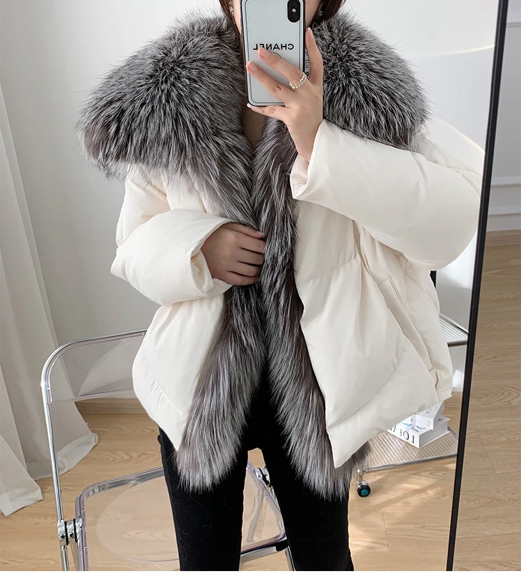 New Fashion Outerwear Puffer Jacket 2024 Women Coat White Duck Down Jacket Super Large Real Silver Fox Fur Collar Hooded