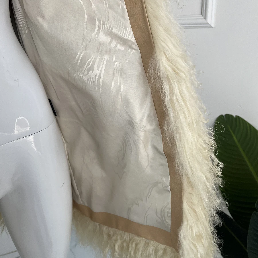 Women's Lamb Fur Vest Real Sheepskin Vest Mongolia Sheep Fur Vests Female Winter Clothing Fashion New Arrivals