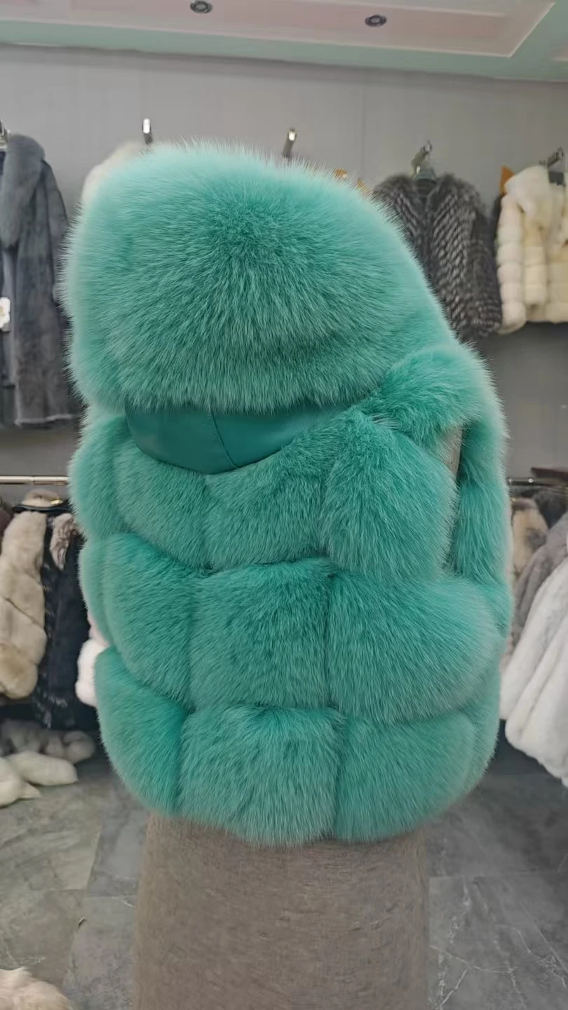 Women's Hooded Fox Fur Vest Coat Short 2025 Fur Outerwear Fashionable And Elegant