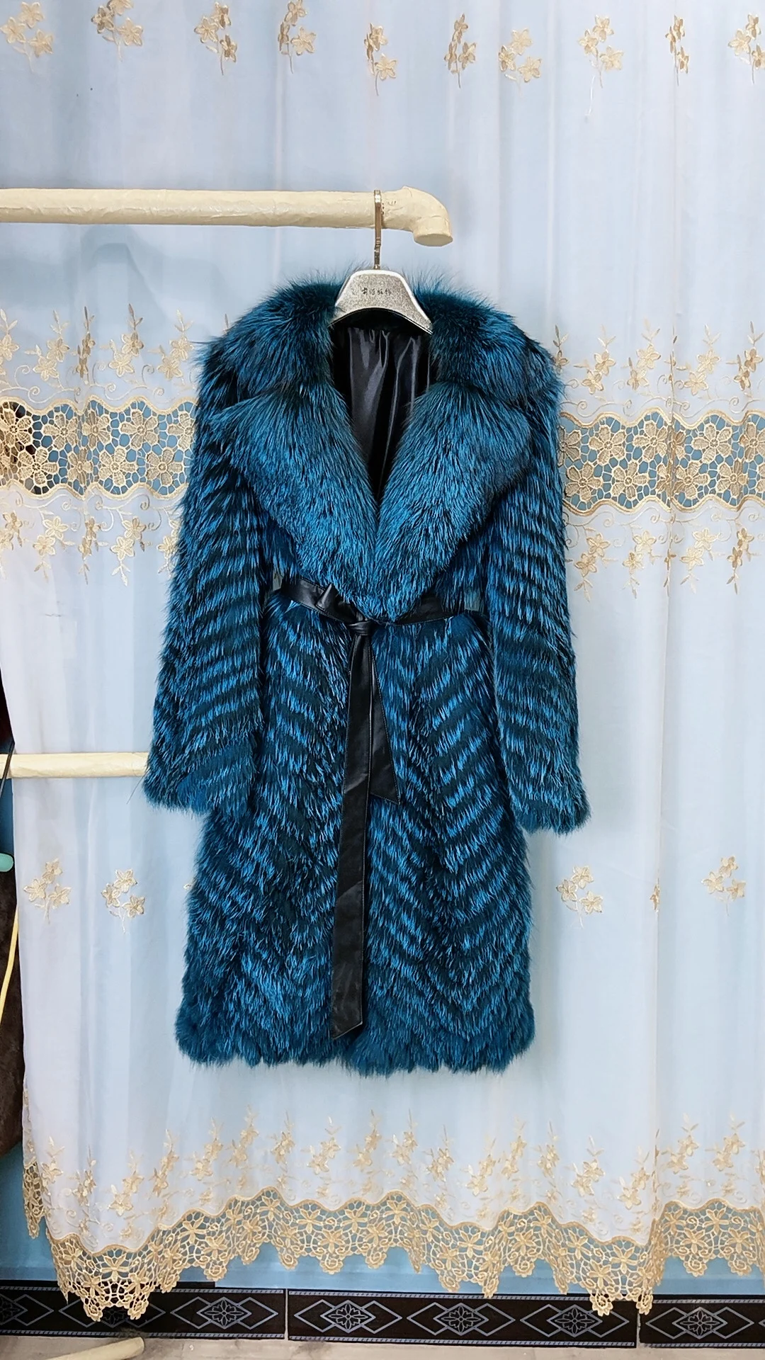 Women's X-Long Raccoon Fur Coat Luxury Winter Fashion Natural Fox Fur Coat Fluffy Streetwear Jacket Ladies Trendy Outerwear
