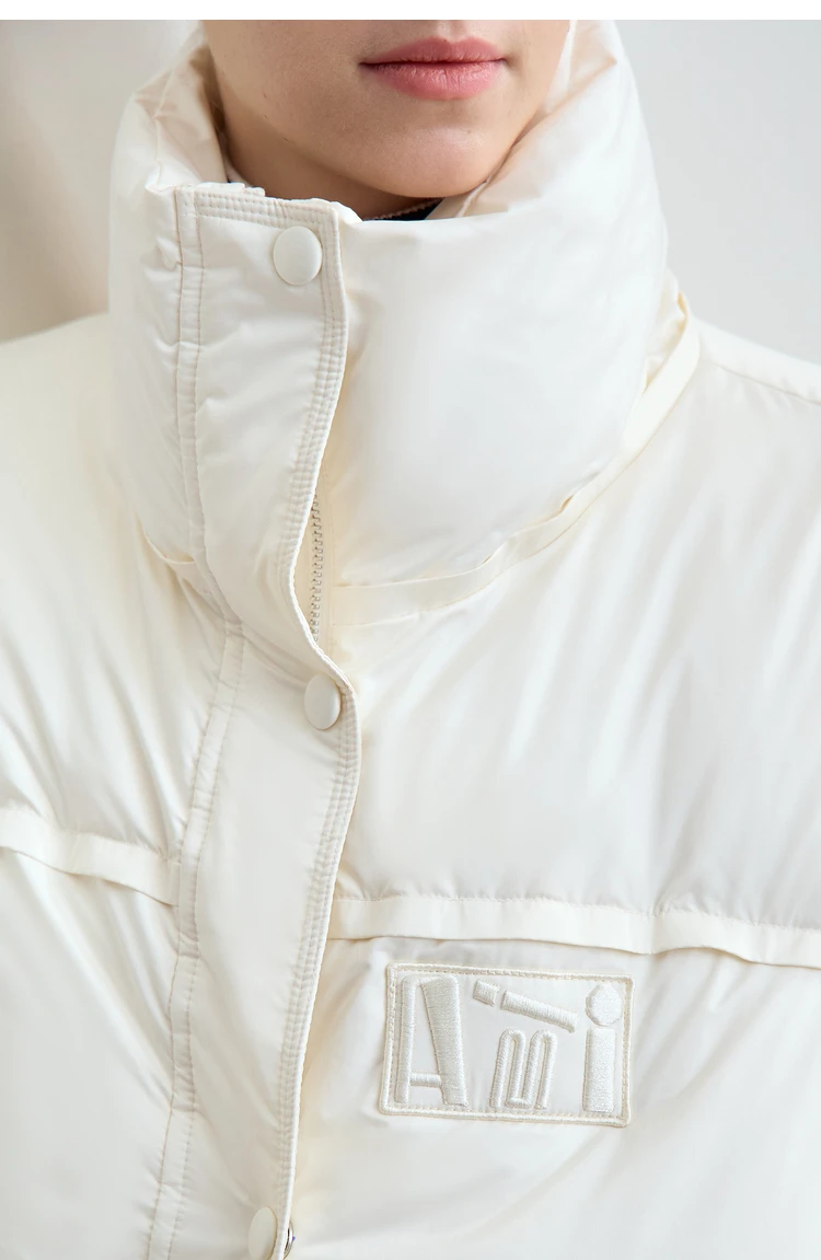 Amii 2024 Winter New Women's Velcro Loose Coat Top Warm Stand-up Collar Letter Embroidered Seal Zipper Down Jacket 12444103