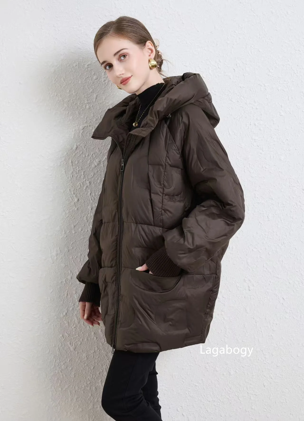 Lagabogy Autumn 2025 Winter Down Jacket Women Casual Loose Oversize White Duck Coat Warm Outerwear Hood Style Coat Office Lady